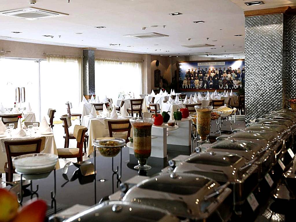 Best Breakfast 2024 Hotel Selection Guide